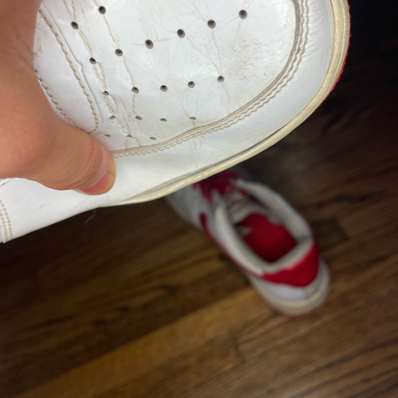 Nike Air Force 1 2010 White and Red - Picture 4 of 8